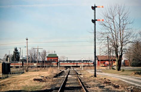 Westbound Erie Lackawanna Railway freight train passing Kingsland, Indiana, on February 14, 1976. Photograph by John F. Bjorklund, © 2016, Center for Railroad Photography and Art. Bjorklund-55-26-20