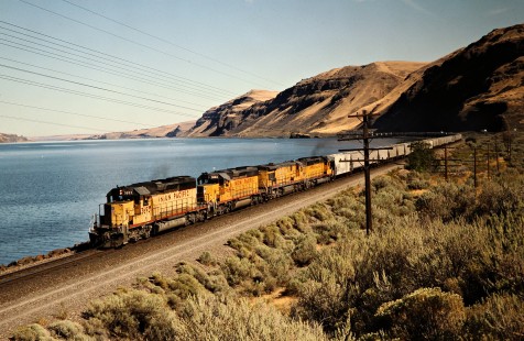 Westbound Union Pacific Railroad freight train in Blalock, Oregon, on September 14, 1991. Photograph by John F. Bjorklund, © 2016, Center for Railroad Photography and Art. Bjorklund-91-28-06