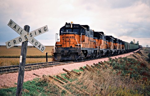 Westbound Milwaukee Road freight train near Lawler, Iowa, on October 4, 1979. Photograph by John F. Bjorklund, © 2016, Center for Railroad Photography and Art. Bjorklund-68-18-16