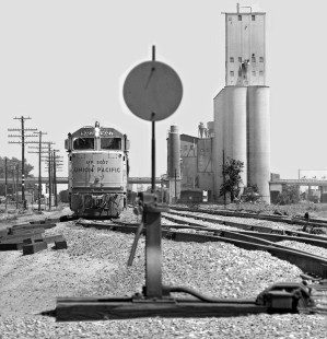 Westbound Union Pacific Railroad freight train with U50C locomotive no. 5027 awaits signal at Fremont, Nebraska, in June 1973. Photograph by J. Parker Lamb, © 2017, Center for Railroad Photography and Art. Lamb-02-103-01