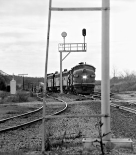 Southbound Missouri Pacific Railroad train stops for set out at Milano, Texas, in February 1965. Photograph by J. Parker Lamb, © 2016, Center for Railroad Photography and Art. Lamb-02-080-06