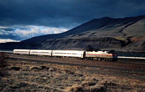 Eastbound Amtrak passenger train no. 26, <i>Pioneer</i>, on Union Pacific Railroad track in Biggs, Oregon, on December 1, 1977. Photograph by John F. Bjorklund, © 2016, Center for Railroad Photography and Art. Bjorklund-89-15-22