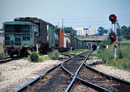 Westbound Conrail freight train entering tunnel at Windsor, Ontario, on June 12, 1976. Photograph by John F. Bjorklund, © 2016, Center for Railroad Photography and Art. Bjorklund-80-08-09