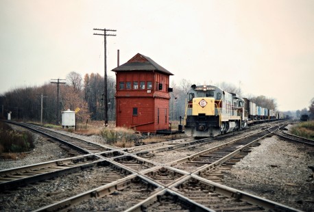 Eastbound Erie Lackawanna Railway freight train at XN Tower in Shenango, Pennsylvania, on October 25, 1975. Photograph by John F. Bjorklund, © 2016, Center for Railroad Photography and Art. Bjorklund-55-16-04