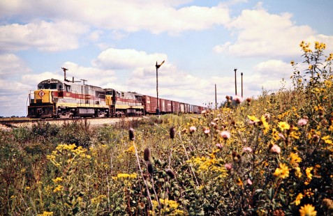 Westbound Erie Lackawanna Railway freight train in Marion, Ohio, on September 1, 1974. Photograph by John F. Bjorklund, © 2016, Center for Railroad Photography and Art. Bjorklund-56-07-21