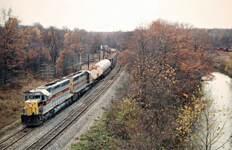 Eastbound Erie Lackawanna Railway freight train at Amasa Junction near Osgood, Pennsylvania, on October 26, 1975. Photograph by John F. Bjorklund, © 2016, Center for Railroad Photography and Art. Bjorklund-55-17-01