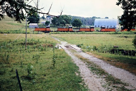 Westbound Milwaukee Road switchers in Harmony, Minnesota, on July 20, 1976. Photograph by John F. Bjorklund, © 2016, Center for Railroad Photography and Art. Bjorklund-65-09-19