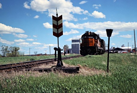 Westbound Milwaukee Road local work train at Pukwana, South Dakota, on May 19, 1978. Photograph by John F. Bjorklund, © 2016, Center for Railroad Photography and Art. Bjorklund-66-18-21