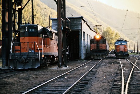Milwaukee Road diesel and electric locomotives at Avery, Idaho, on July 11, 1973. Photograph by John F. Bjorklund, © 2016, Center for Railroad Photography and Art. Bjorklund-63-27-16
