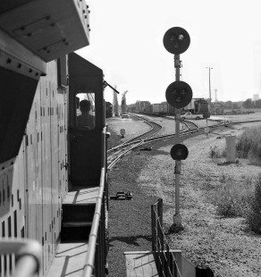 Southern Pacific Railroad's <i>Memphis Blue Streak Merchandise</i>  pulls into Kirby yard (San Antonio, Texas) where train will be split into two sections, headed to different parts of Louisiana area in September 1990. "I went to yard office for lunch and then a walk around terminal." Photograph by J. Parker Lamb, © 2017, Center for Railroad Photography and Art. Lamb-02-123-11