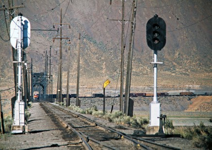 Eastbound Milwaukee Road freight train crossing the Columbia River in Beverly, Washington, on July 20, 1974. Photograph by John F. Bjorklund, © 2016, Center for Railroad Photography and Art. Bjorklund-64-10-13