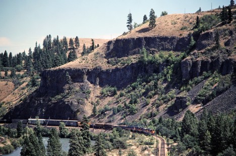 Westbound Milwaukee Road freight train near Horlick, Washington, on July 13, 1979. Photograph by John F. Bjorklund, © 2016, Center for Railroad Photography and Art. Bjorklund-68-08-19