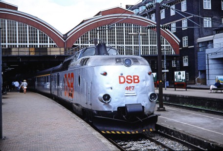Danish State Railways diesel locomotive no. 467 in Copenhagen, Denmark, on June 2, 1989. Photograph by Fred M. Springer, © 2014, Center for Railroad Photography and Art. Springer-Scan-Swiss-York-03-21