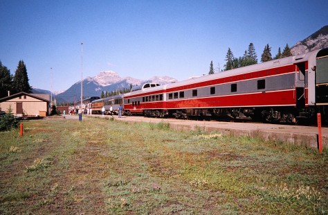Cars of a Rocky Mountaineer Rail tours train near Lake Louise in Banff, Alberta, Canada, on July 10, 2003. Photograph by Fred M. Springer, © 2014, Center for Railroad Photography and Art. Springer-Canada-NZ(1)-05-12