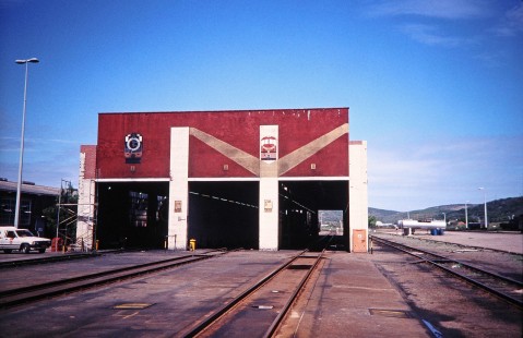 Repair shed at the yard in Voorbaai, Western Cape, South Africa, on March 20, 1995. Photograph by Fred M. Springer, © 2014, Center for Railroad Photography and Art. Springer-So.Africa(1)-11-02