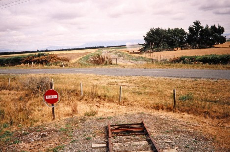 End of track at Ashburton, Canterbury, New Zealand, on January 21, 2004. Photograph by Fred M. Springer, © 2014, Center for Railroad Photography and Art. Springer-Australia-NZ(2)-21-05