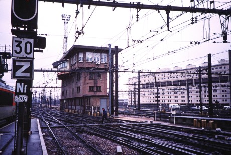 A control tower in Paris, France, on March 1, 1999.
Photograph by Fred M. Springer, © 2014, Center for Railroad Photography and Art. Springer-FRA-SD&AE-C&TS(1)-02-37