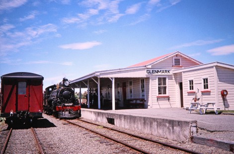 Weka Pass Express Railway steam locomotive no. 428 pulls into Glenmark station in Christchurch, Canterbury, New Zealand, on January 2, 2006. Photograph by Fred M. Springer, © 2014, Center for Railroad Photography and Art. Springer-Alaska-NZ-15-15