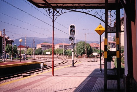 View of a train signal from the station platform in Cabezon de la sal, Cantabria, Spain, on July 12, 2001. Photograph by Fred M. Springer, © 2014, Center for Railroad Photography and Art. Springer-Spain-BNSF-12-02