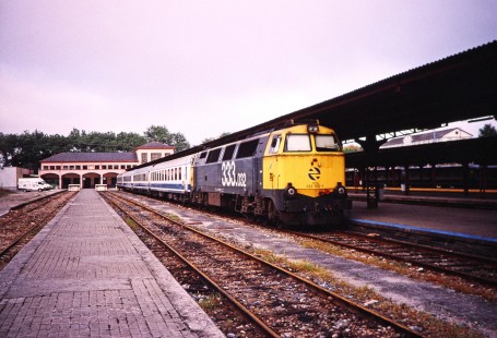 Renfe Operadora diesel locomotive no. 333-032-1 at the station in El Ferrol, A Coruna, Spain, on July 8, 2001. Photograph by Fred M. Springer, © 2014, Center for Railroad Photography and Art. Springer-Spain-BNSF-05-15