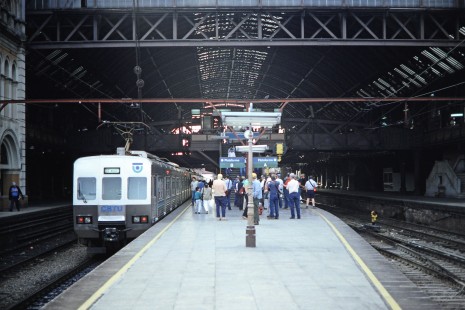 Platforms A and B for CBTU (Companhia Brasileira de Trens Urbanos) trains at Luz Station in Sao Paulo, Brazil, on October 27, 1990. Photograph by Fred M. Springer, © 2014, Center for Railroad Photography and Art. Springer-PA-BR-SOAM-ME-ARG2-02-31