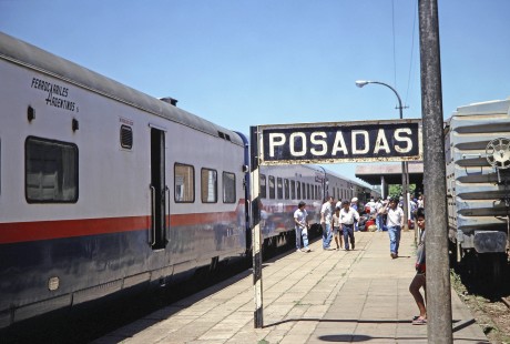 Ferrocarril Noreste Argentino (Argentine North Eastern Railway) passenger train at Posades, Argentina, on October 22, 1990. Photograph by Fred M. Springer, © 2014, Center for Railroad Photography and Art, Springer-SOAM1-22-16