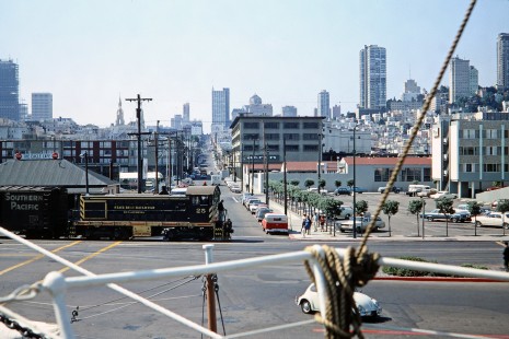 State Belt Railroad Alco S2 diesel locomotive no. 25 at Fisherman's Wharf Peir 39 in San Francisco, California, on June 25, 1968. Photograph by Thomas F. McIlwraith, McIlwraith-01-021-05, © 2018, Center for Railroad Photography & Art, <a href="http://www.railphoto-art.org" rel="nofollow">www.railphoto-art.org</a>