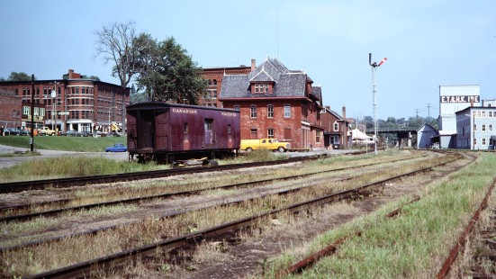 Canadian Pacific Railway yard and station in St. Johnsbury, Vermont, on Saturday, August 27, 1977. Photograph by Thomas F. McIlwraith, McIlwraith-01-033-05, © 2018, Center for Railroad Photography & Art, <a href="http://www.railphoto-art.org" rel="noreferrer nofollow">www.railphoto-art.org</a>