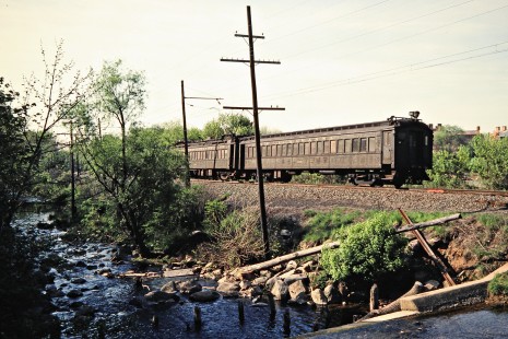 Westbound Conrail (ex-Erie Lackawanna) commuter passenger train near Gladstone, New Jersey, on May 9, 1981. Photograph by John F. Bjorklund, © 2015, Center for Railroad Photography and Art. Bjorklund-57-22-15