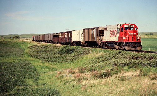 Northbound Soo Line Railroad freight train near Washburn, North Dakota, on July 7, 1980. Photograph by John F. Bjorklund, © 2016, Center for Railroad Photography and Art. Bjorklund-83-09-02