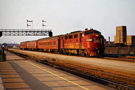 Illinois Central Gulf Railroad Chicago-Joliet commuter train (with equipment of predecessor Gulf, Mobile and Ohio) in Joliet, Illinois, on August 18, 1972. Photograph by John F. Bjorklund, © 2016, Center for Railroad Photography and Art. Bjorklund-60-05-12