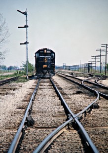 Westbound Baltimore and Ohio Railroad freight train in Hamler, Ohio, on May 9, 1976. Photograph by John F. Bjorklund, © 2016, Center for Railroad Photography and Art. Bjorklund-92-20-13