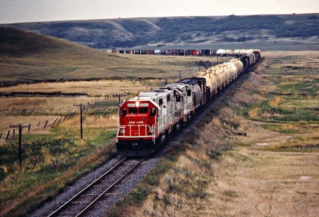 Westbound Soo Line Railroad freight train near Donnybrook, North Dakota, on July 5, 1980. Photograph by John F. Bjorklund, © 2016, Center for Railroad Photography and Art. Bjorklund-83-06-09