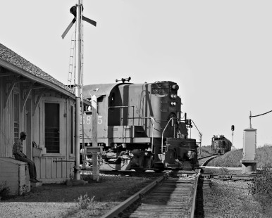 Austin-bound Southern Pacific Railroad local crosses Missouri Pacific Railroad at McNeil Station (15 miles north of Austin, Texas) in June 1970. Photograph by J. Parker Lamb, © 2016, Center for Railroad Photography and Art. Lamb-02-051-05