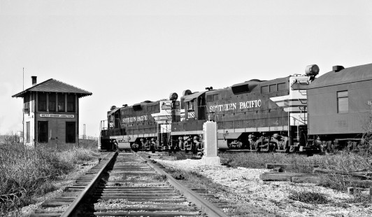 Westbound Southern Pacific Railroad <i>Argonaut</i> passenger train passes tower at Avondale Yard, on west bank of Mississippi River in New Orleans, Louisiana, in December 1954. Photograph by J. Parker Lamb, © 2016, Center for Railroad Photography and Art. Lamb-02-057-03