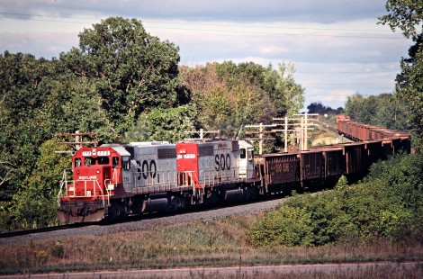 Westbound Soo Line Railroad freight train near Withrow, Minnesota, on September 18, 1980. Photograph by John F. Bjorklund, © 2016, Center for Railroad Photography and Art. Bjorklund-83-16-18