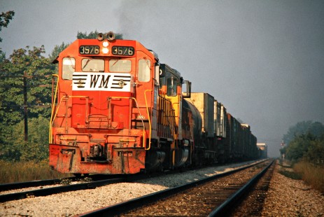 Eastbound Baltimore and Ohio Railroad freight train with Western Maryland Railway locomotive near Deshler, Ohio, on September 19, 1976. Photograph by John F. Bjorklund, © 2016, Center for Railroad Photography and Art. Bjorklund-92-23-06