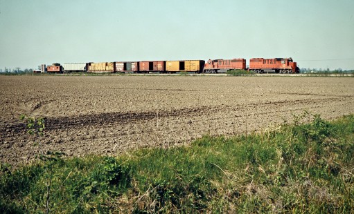 Northbound Detroit, Toledo and Ironton Railroad freight train  near Malinta, Ohio, on May 9, 1976. Photograph by John F. Bjorklund, © 2016, Center for Railroad Photography and Art. Bjorklund-50-19-04