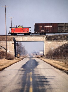 Caboose of a northbound Detroit, Toledo and Ironton Railroad freight train in Delta, Ohio, on March 15, 1980. Photograph by John F. Bjorklund, © 2016, Center for Railroad Photography and Art. Bjorklund-51-25-02