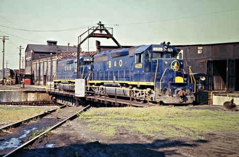 Baltimore and Ohio Railroad locomotives on the turntable at the roundhouse in Toledo, Ohio, on June 4, 1972. Photograph by John F. Bjorklund, © 2016, Center for Railroad Photography and Art. Bjorklund-92-12-21