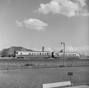 National Railways of Mexico passenger railcar no. F-4 at Valle de Mexico, Mexico running from Mexico City-Puebla, on September 1960. Photograph by Victor Hand, Hand-NdeM-X129-2403.JPG