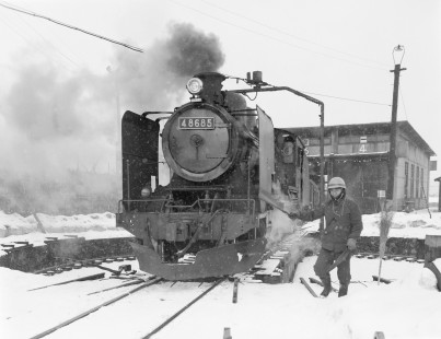 Japanese National Railways steam locomotive no. 48685 at Arayashimmachi, Iwate, Japan, on January 24, 1971. Photograph by Victor Hand, Hand-JNR-18-126.JPG