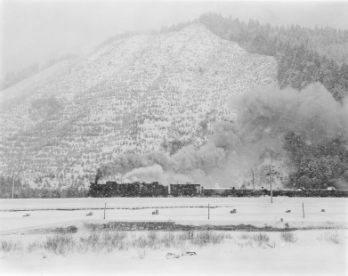 Japanese National Railways steam locomotive no. D51- leading southbound freight on Ōu main line at Ikarigaseki, Aomori, Japan, on January 23, 1971. Photograph by Victor Hand, Hand-JNR-18-117.JPG