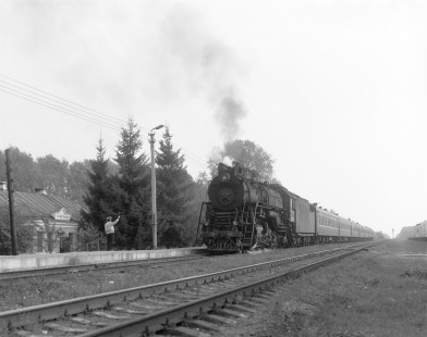 Soviet Railways steam locomotive LV-0062 leading northbound passenger excursion train from Zitomir to Korosten at Toporischer, Ukraine, on October 1, 1994. Photograph by Victor Hand, Hand-SZD-260-210