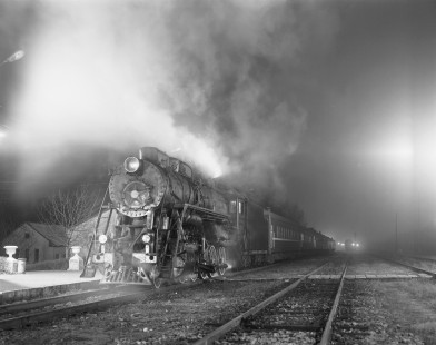 Soviet Railways steam locomotive L5147 leading a westbound passenger excursion from Fastov to Korosten at Sckochisher, Ukraine, on December 6, 1992. Photograph by Victor Hand, Hand-SZD-254-250