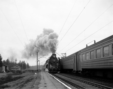 Soviet Railways steam locomotive P36-071 hauling a passenger excursion train west from Osipovichi to Minsk, at Pukhovichi, Republic of Belarus, on April 18, 1992. Photograph by Victor Hand, Hand-SZD-254-165