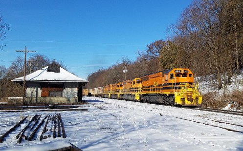 Southbound Rochester & Southern Train RS-1 (Rochester-Silver Springs) at Warsaw, New York, on November 17, 2019. © Otto Vondrak