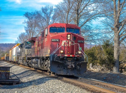 Canadian Pacific and Norfolk Southern #8575 leads freight in Haymarket, Virginia, on January 26, 2018. © Allen Pearson