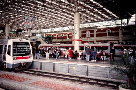 Passengers at Perth Station wait to board their connecting Transperth urban commuter trains, on April 8, 1998. Photograph by Fred Springer. © 2020, Center for Railroad Photography and Art, Springer-Australia-11-29