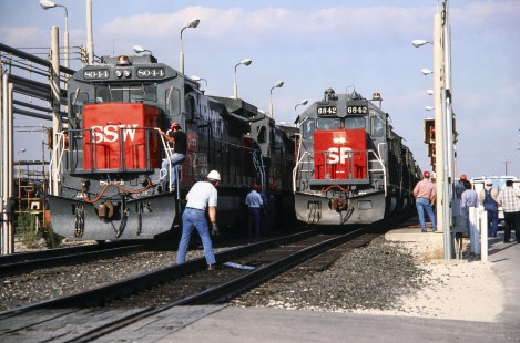 Westbound Southern Pacific Memphis Blue Streak arrive at San Antonio's Kirby Yard in October of 1988. Photograph by J. Parker Lamb. Lamb-03-029-15.JPG; © 2016, Center for Railroad Photography and Art